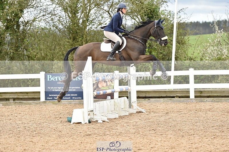 240403A-135714-00674 - Cls 4 Newcomers and 1.10m Open