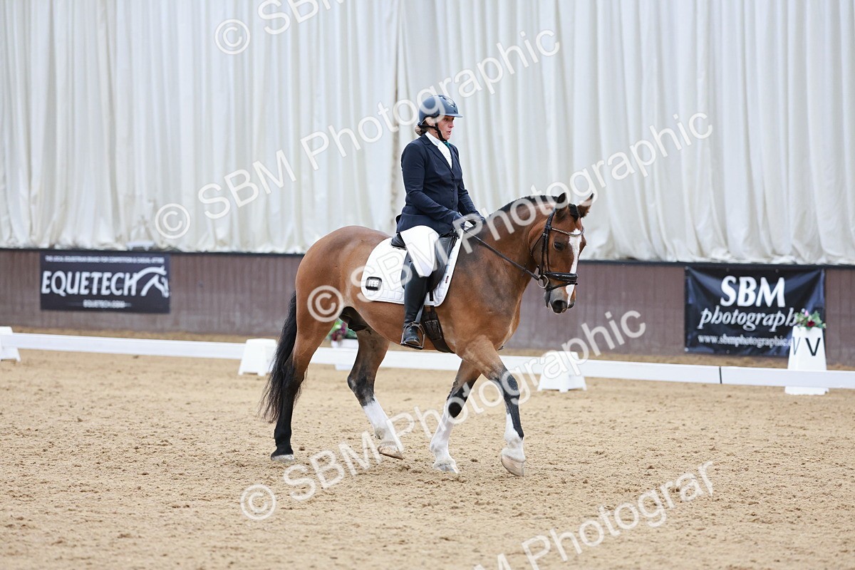 SBM_009011 - Class 6b - Novice 6 - 11.02-12.19