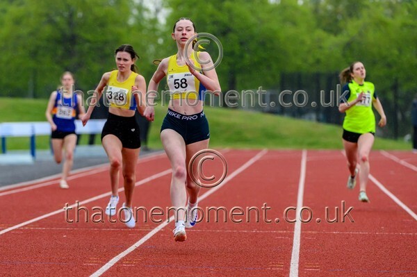 Opener25-924562 - Track Female