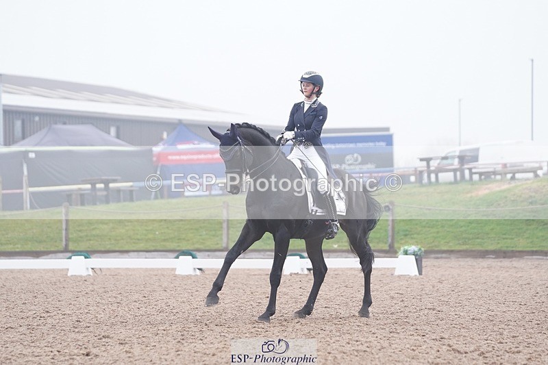 250404-083910-03804 - 069-India.Hamilton-Burnet-Kissingdale