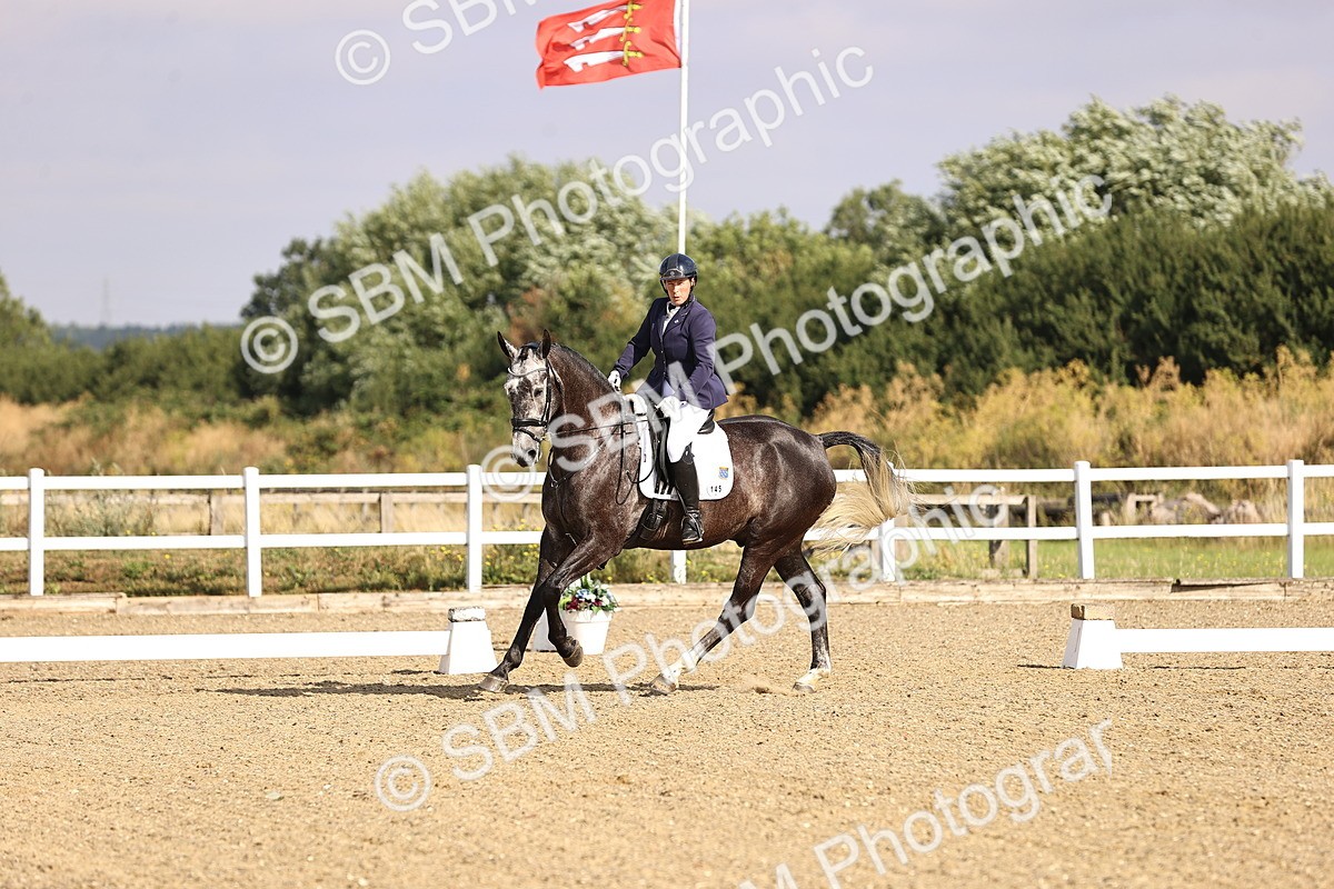 SBM_008513 - Novice 5 - 08.30-9.33