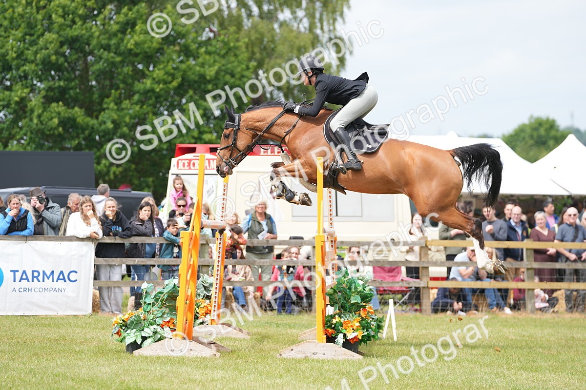 SBM_06502 - Class 202 - National 1.40m Open