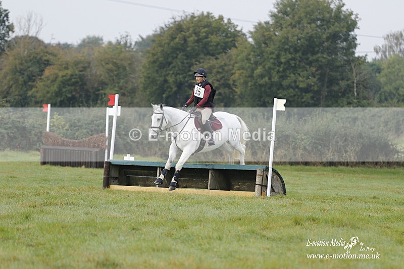 WWHT 171021 0643 - Novice Restricted (0.80m)  17/10/21