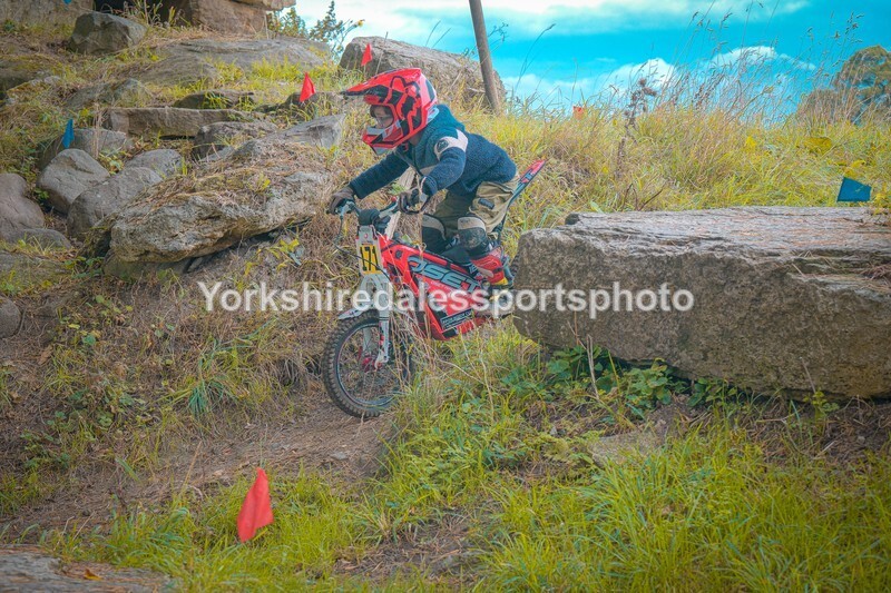 DSCF0200 - Ripon MC Trial 27/09- kids