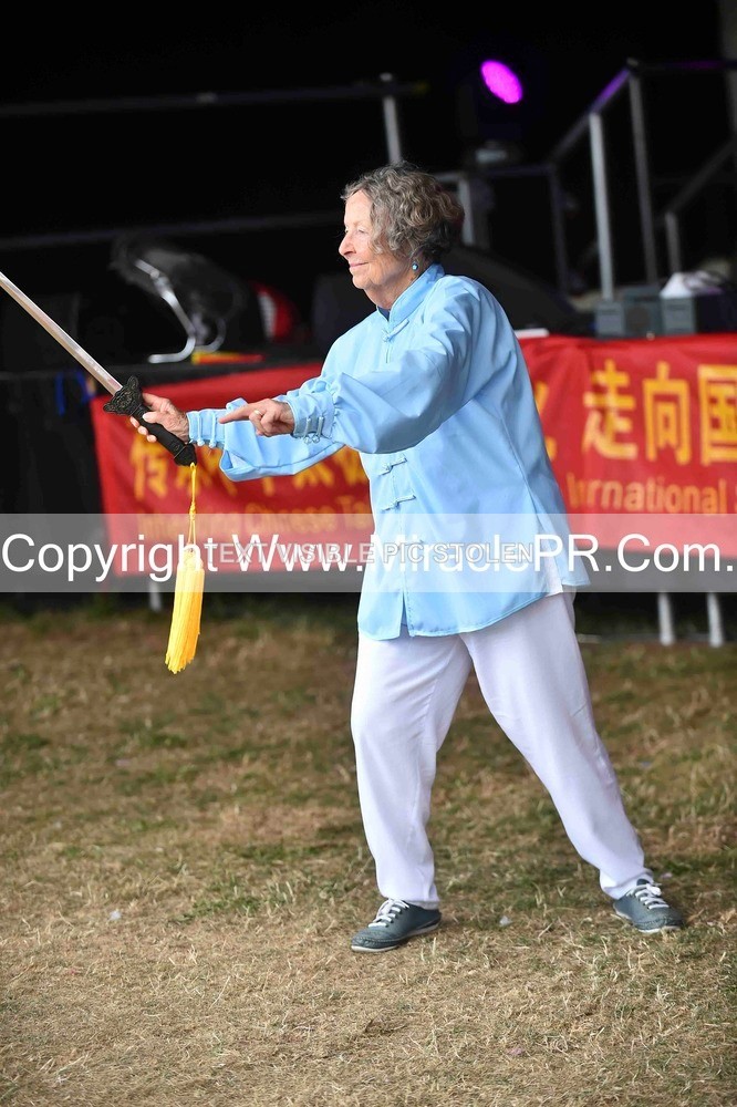 SH4_1505 - Tai Chi with Lisa Kay.
