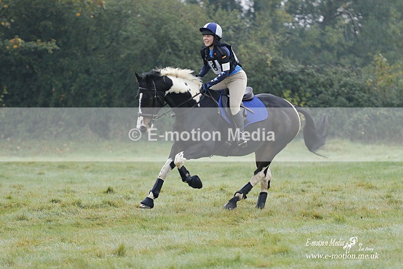 WWHT 171021 0442 - Novice Restricted (0.80m)  17/10/21