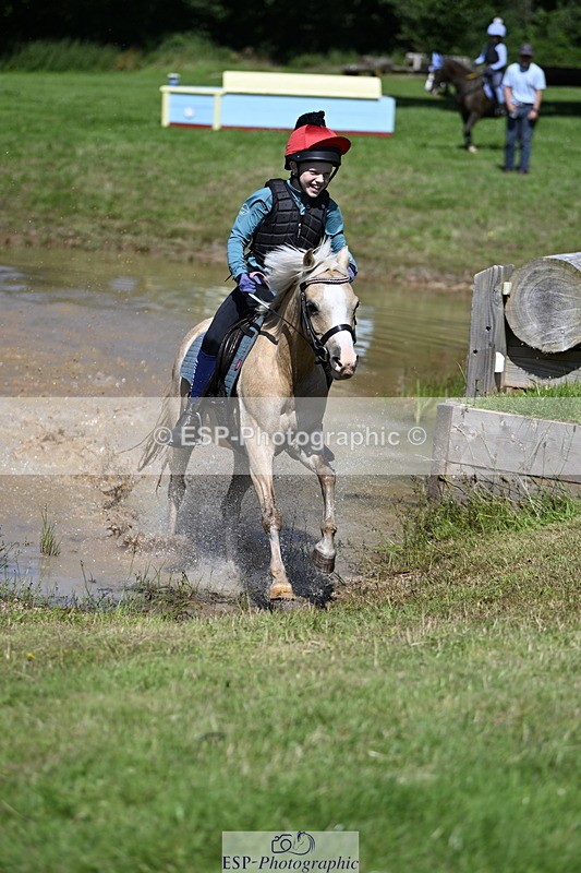 240728B-112544-01041 - Theo's Group XC