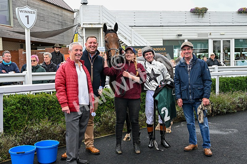 011025-Race 1-Edgewater Drive-0006 - Race 1