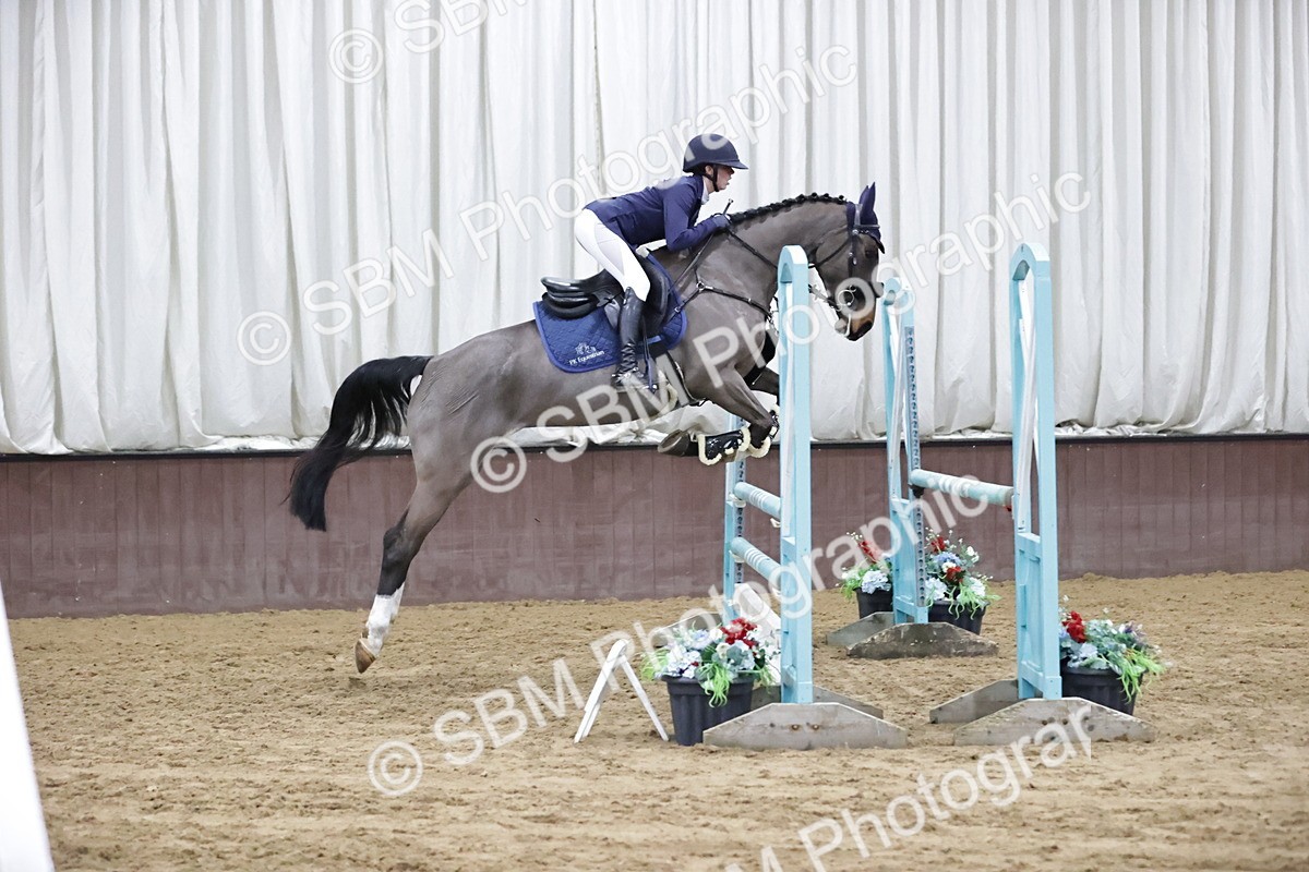 SBM_001052 - Class 4 - Senior Newcomers/ 1.10m Open