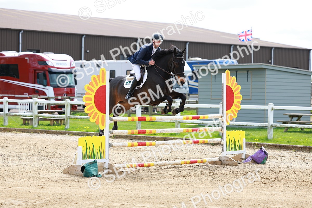 SBM_002450 - Class 10 - Senior Newcomers - 1.10m