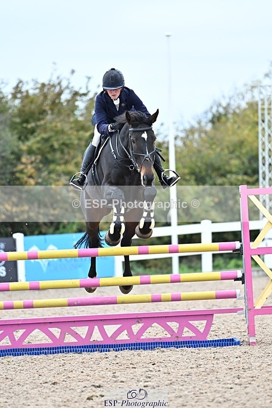 251015-135219-00661 - Cls 4 Newcomers and 1.10m Open