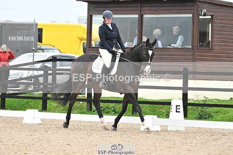 241103-095914-00240 - Intro 3 - 9.40 to 10.40