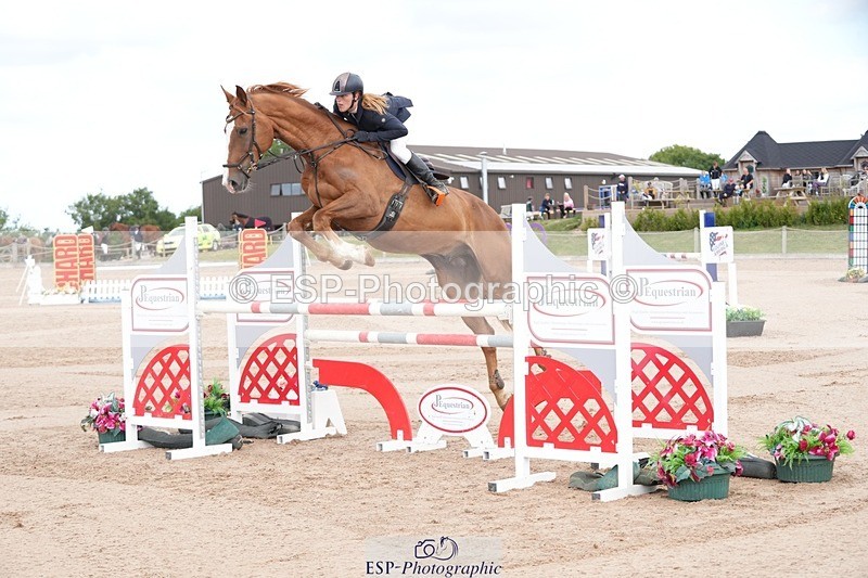 250801-102800-04739 - Cls 14 Snr Fox 1st Rnd