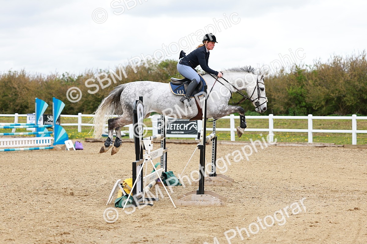 SBM_002535 - Class 10 - Senior Newcomers - 1.10m