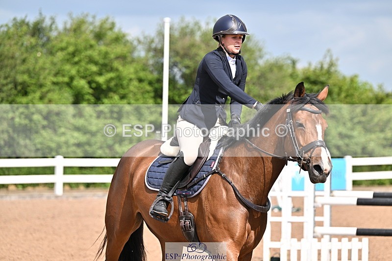 240605A-100553-00015 - Cls 1 British Novice and 90cm Open