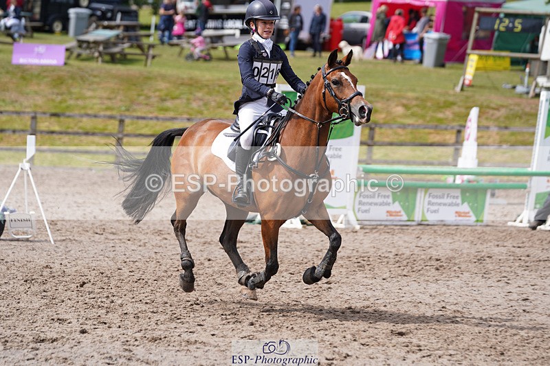 240824X-123910-24191 - 80cm Round 1 12.00 to 13.00