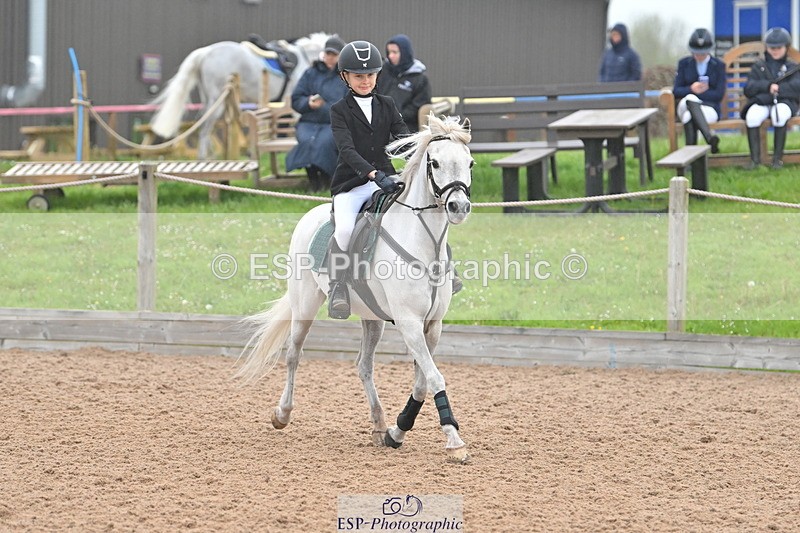 240505A-091845-03473 - Cls 1 Pony Intro 70cm