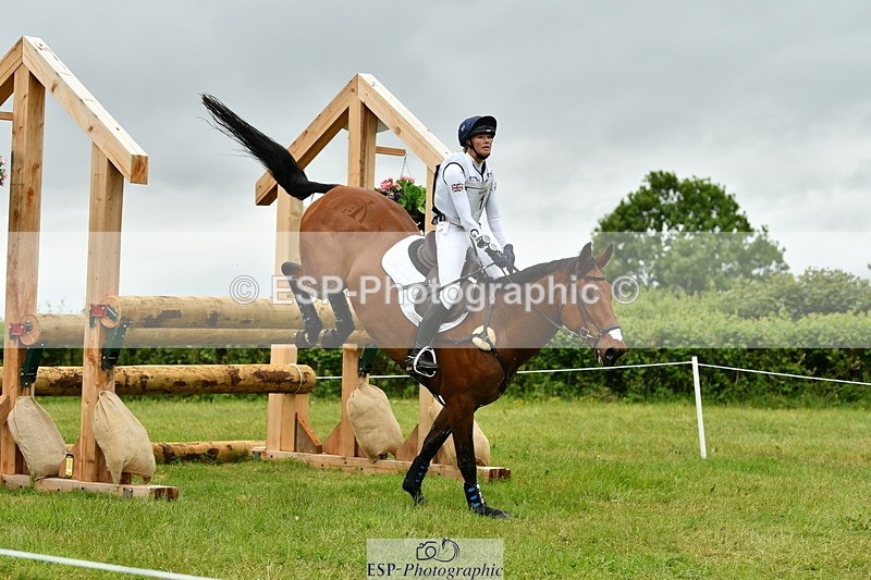 250524A-093352-08546 - A-001-Jemima.Howden-HEADS.UP