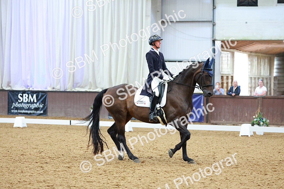 SBM_007995 - Class 9 - FEI INT II - 16.54.17.57