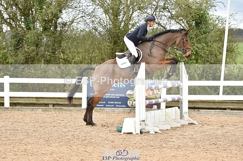 240403A-135448-00658 - Cls 4 Newcomers and 1.10m Open