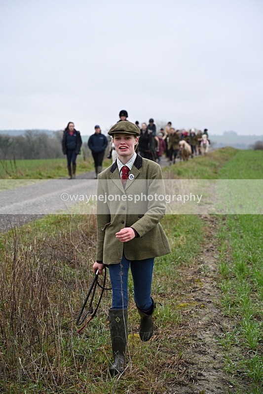 WJ7_9791 - Walk out..