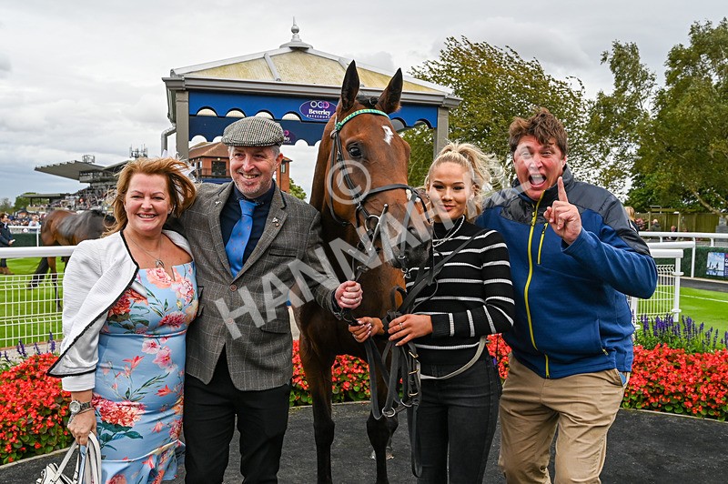 250824-Race 3-Blueandtangerine-2135 - Race 3