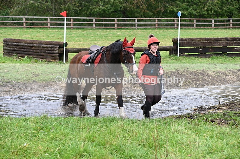 WJ6_6353 - Time at Photographer 12:41 to 13:05