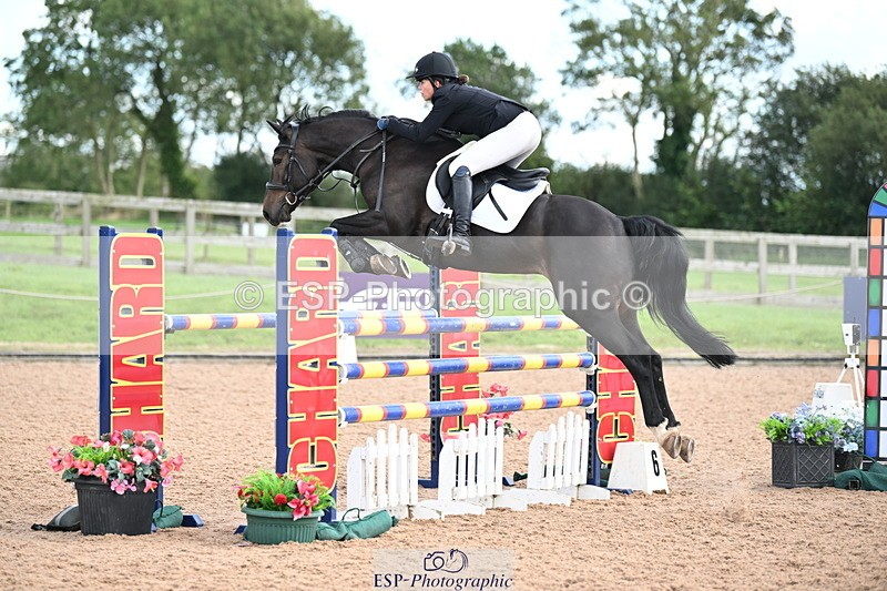 240913A-133728-04578 - Cls 15 Snr Foxhunter