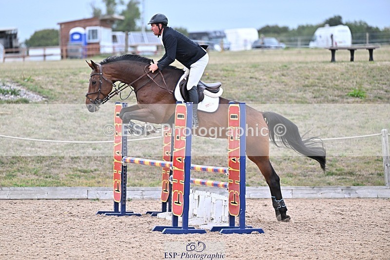 250826-190436-01340 - 1m