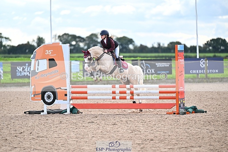 250921-150356-03985 - Cls 20 Pony 80cm Derby