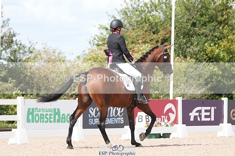 250906-133632-03336 - 111-Kerry.BevanKardashian