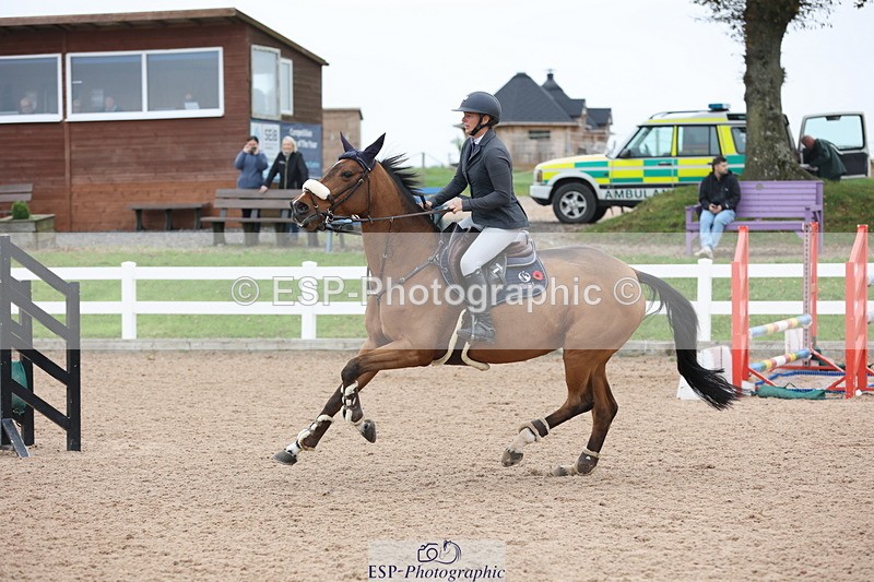 241101A-115621-01559 - FRI Cls 5 Newcomers and 1.10m Open