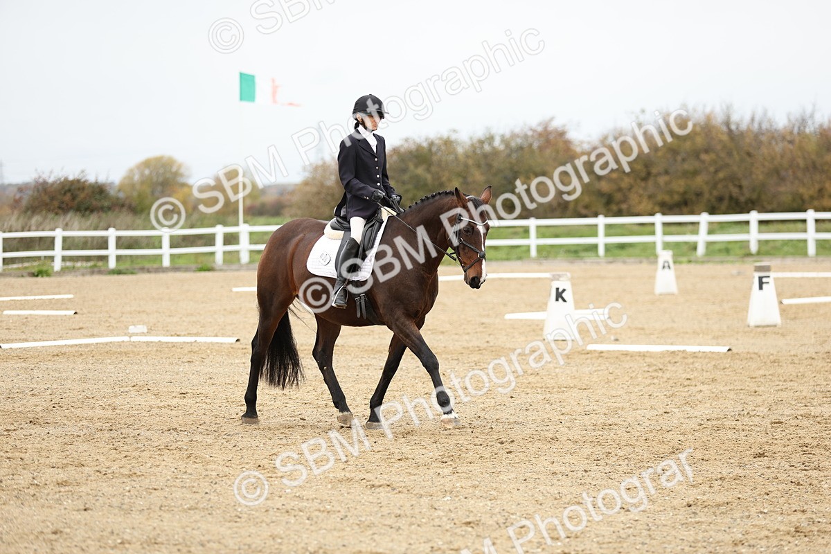 SBM_003011 - Class 8 - Novice 1