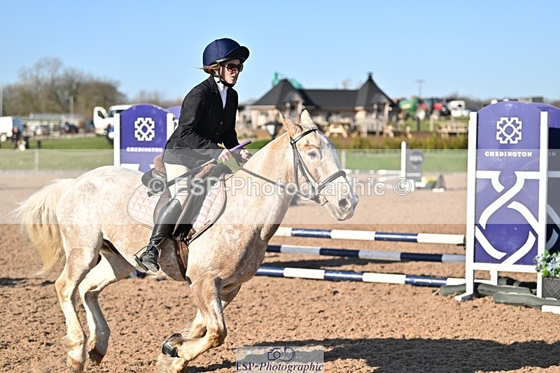 250401-171410-00321 - 70cm classes