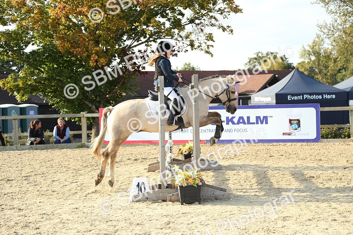 SBM_53668 - J8 - Junior Pony 65cm Championship