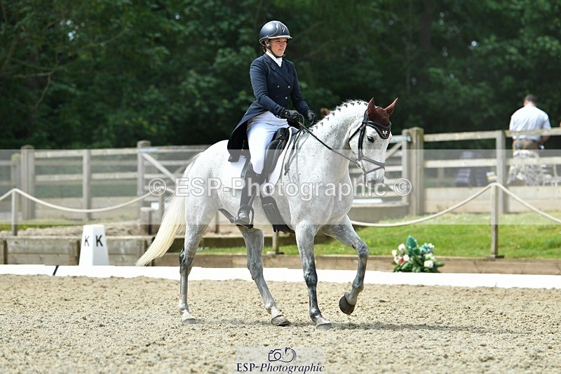 230525-114332-04087 - 203-DHI_CHILLI_START-Sophie_Hodgson-WEDTrotUp+DR