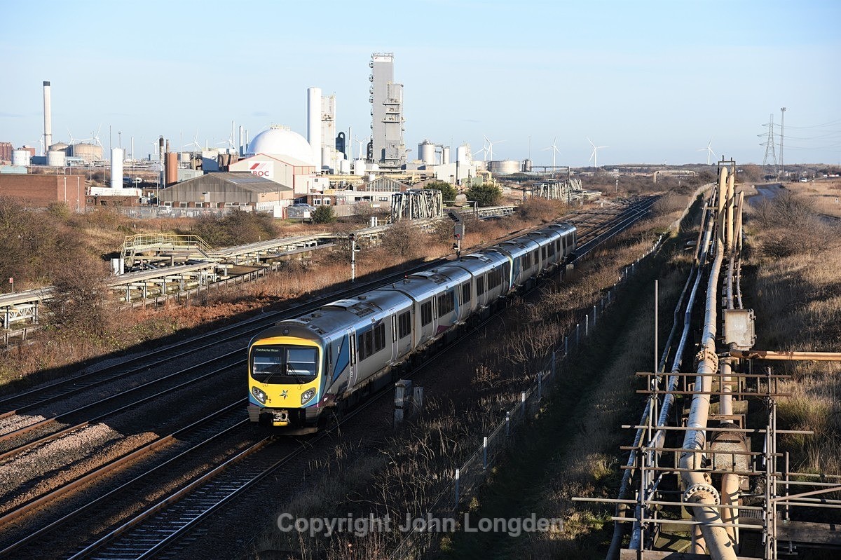 JL - 16.12.21 185116 & 103 11.07 Redcar Central - Man Air, Grangetown - Teesside (west to east)