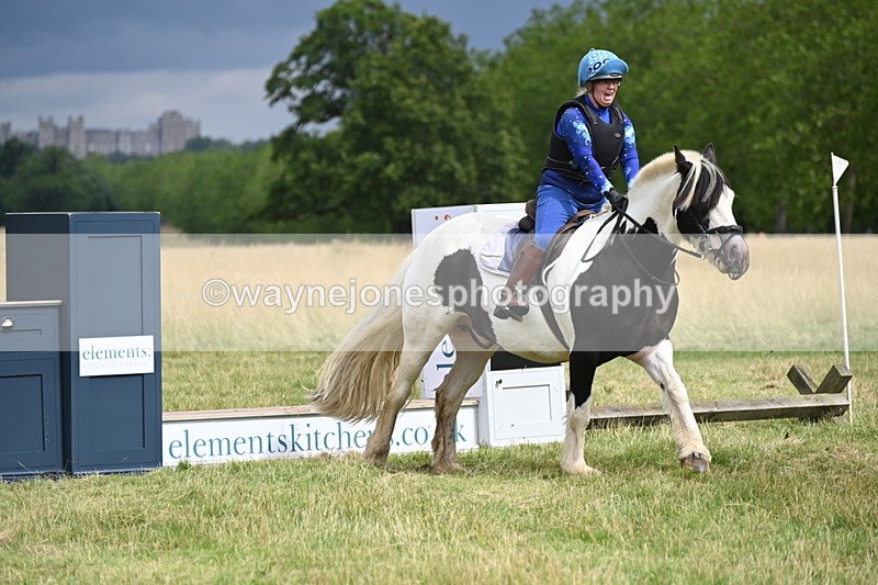 WJ6_2711 - Time at Jump 11:06 to 11:40