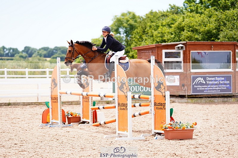 240629A-125236-05479 - Cls 18 Newcomers and 1m Open