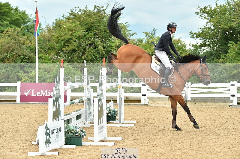 230720A-140812-03326 - Cls 21, 1 Star Gold 1.30m