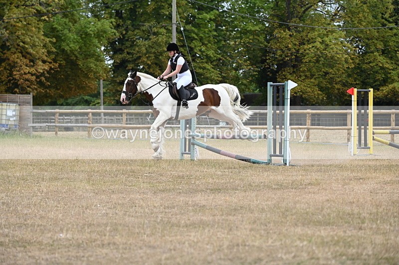 WJ6_0701 - Class 14 Intermediate Jumping 75cm