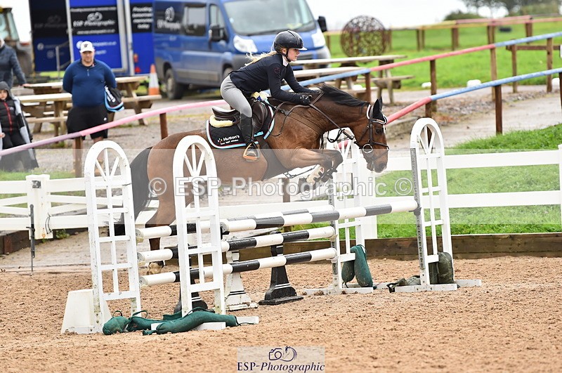 231028A-121604-01078 - Cls 3 Discovery & 90cm Open