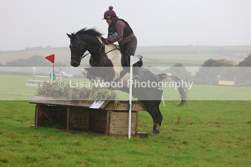 3E7A1859 - Class 4: 80cm: Box