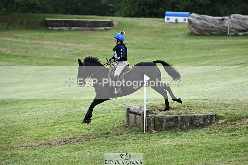 240825X-173709-37982 - 80cm XC 17.30 to End