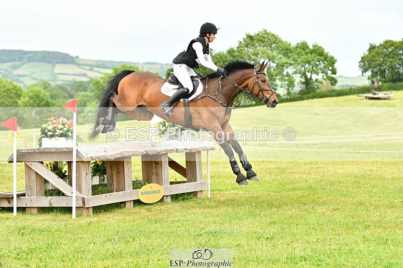 250524A-171339-14928 - C-281-Holly.Morris-NADIR.DE.LEAU