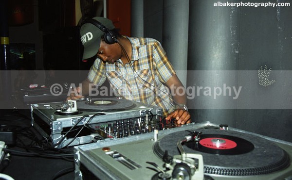 040 fadima-zubairu - Temper (exhibition preview) @ contact 08.09.01