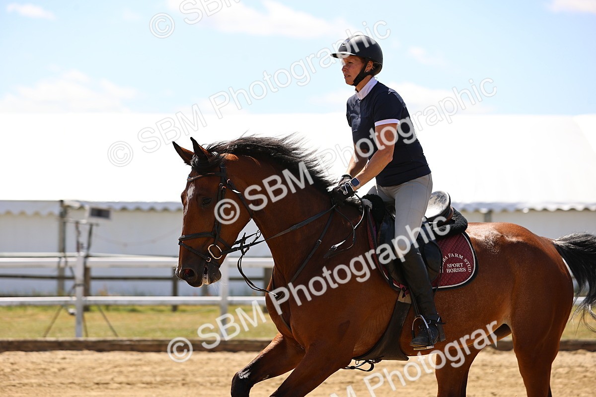 SBM_014367 - Class 15 - Senior Newcomers - 1.10m Open