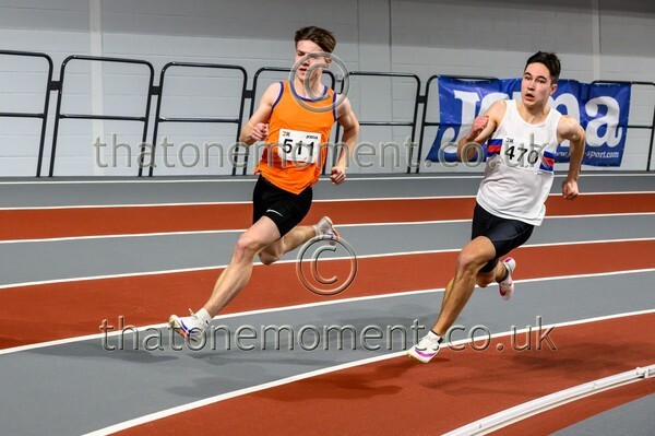 AgeInd25SUN-915131 - Track Male