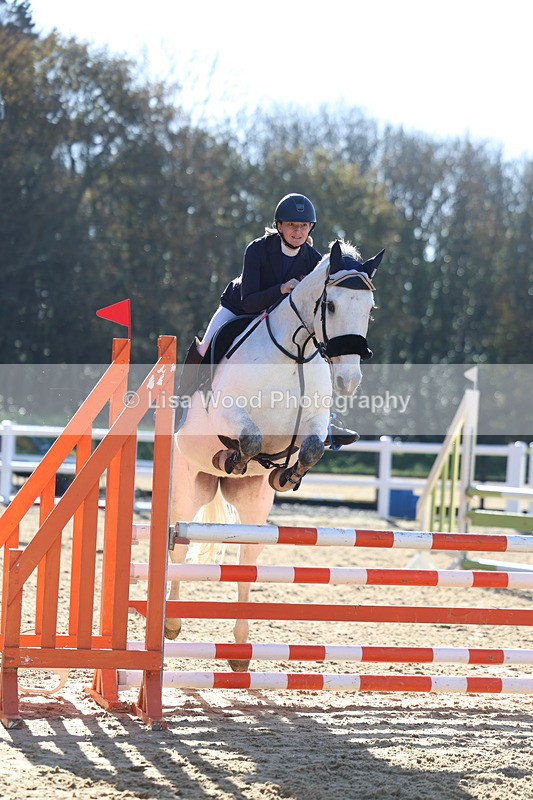 3E7A5502 - Class 4: Senior British Novice/90cm open