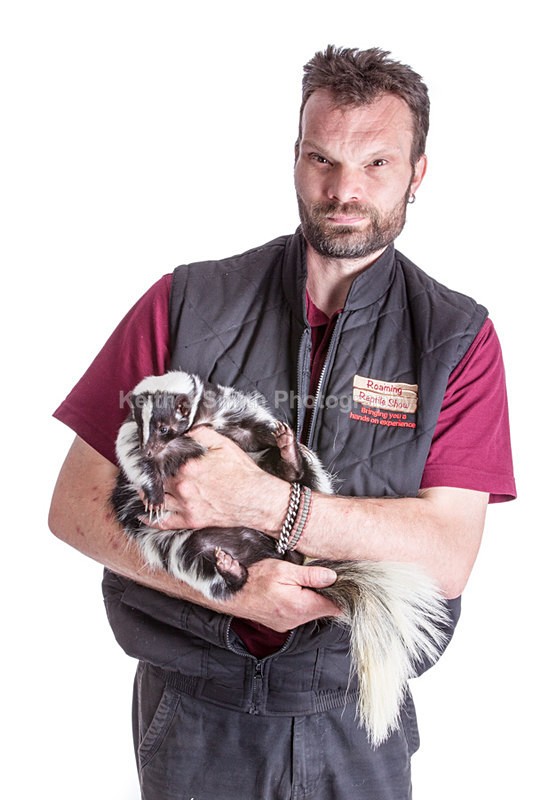 1KJS0262 - Roaming Reptile Show